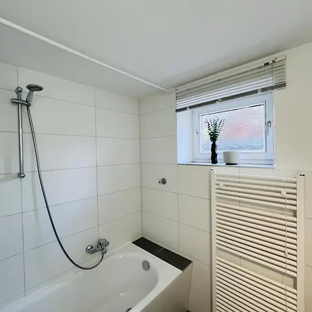 Overnight No2 - Studio, Kueche, Netflix Hanovre Extérieur photo